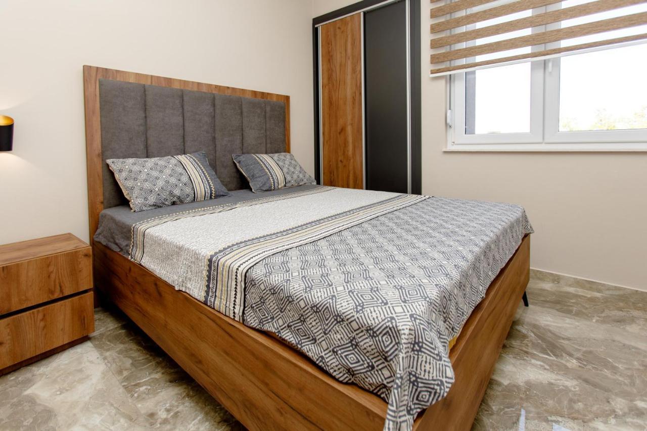 Posejdon Lux Apartment Utjeha Luaran gambar